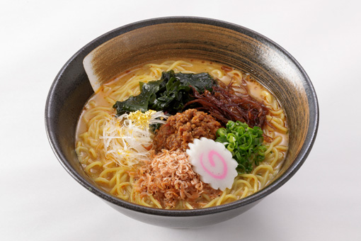 黄金清衡ラーメン